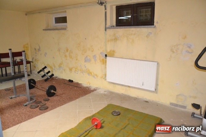 Zdjęcie w galerii na portalu naszraciborz.pl: Praca wzbogaca - LKS Jankowice z odmienioną siedzibą!  wiadomości z regionu