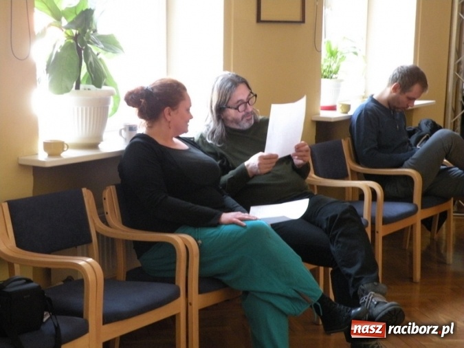 Zdjęcie w galerii na portalu naszraciborz.pl: Warsztaty wokalne w Strzesze. Przyjechali Kondrak i Andrzejewski wiadomości z regionu