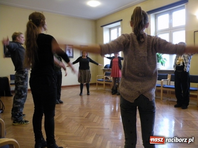 Zdjęcie w galerii na portalu naszraciborz.pl: Warsztaty wokalne w Strzesze. Przyjechali Kondrak i Andrzejewski wiadomości z regionu