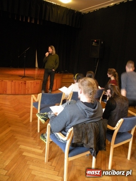 Zdjęcie w galerii na portalu naszraciborz.pl: Warsztaty wokalne w Strzesze. Przyjechali Kondrak i Andrzejewski wiadomości z regionu