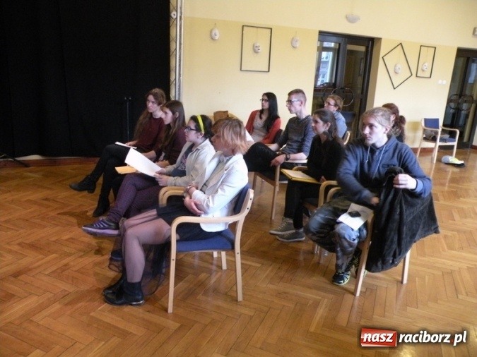 Zdjęcie w galerii na portalu naszraciborz.pl: Warsztaty wokalne w Strzesze. Przyjechali Kondrak i Andrzejewski wiadomości z regionu