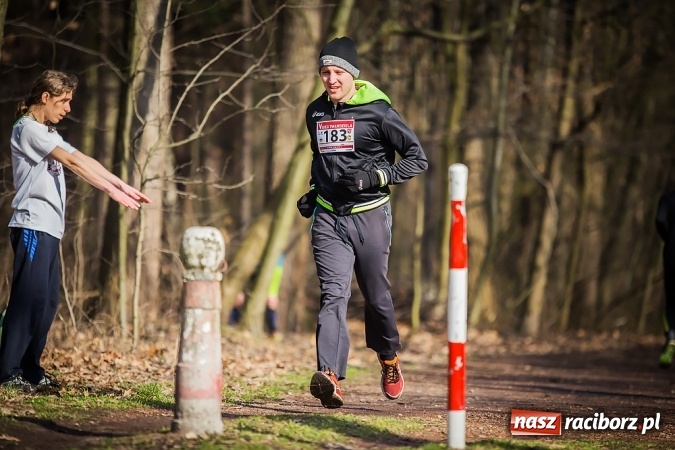 Zdjęcie w galerii na portalu naszraciborz.pl: Raciborzanie Tomasz Marcinek i Anna Szyjka wygrali V Bieg Twardziela wiadomości z regionu