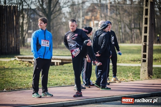 Zdjęcie w galerii na portalu naszraciborz.pl: Raciborzanie Tomasz Marcinek i Anna Szyjka wygrali V Bieg Twardziela wiadomości z regionu