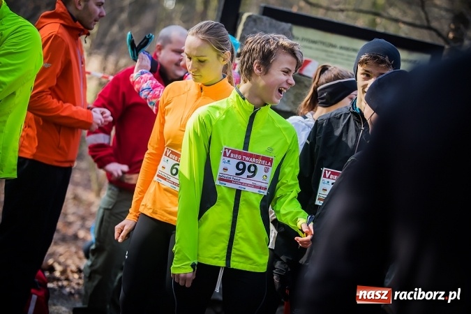 Zdjęcie w galerii na portalu naszraciborz.pl: Raciborzanie Tomasz Marcinek i Anna Szyjka wygrali V Bieg Twardziela wiadomości z regionu