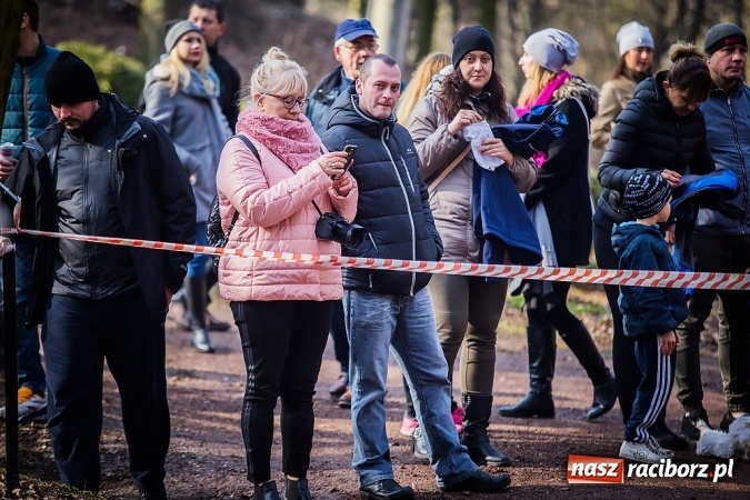 Zdjęcie w galerii na portalu naszraciborz.pl: Raciborzanie Tomasz Marcinek i Anna Szyjka wygrali V Bieg Twardziela wiadomości z regionu