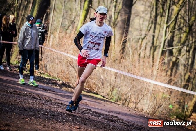 Zdjęcie w galerii na portalu naszraciborz.pl: Raciborzanie Tomasz Marcinek i Anna Szyjka wygrali V Bieg Twardziela wiadomości z regionu
