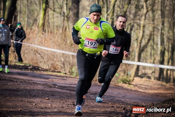 Zdjęcie w galerii na portalu naszraciborz.pl: Raciborzanie Tomasz Marcinek i Anna Szyjka wygrali V Bieg Twardziela wiadomości z regionu