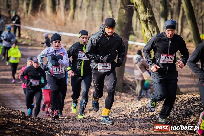 Zdjęcie w galerii na portalu naszraciborz.pl: Raciborzanie Tomasz Marcinek i Anna Szyjka wygrali V Bieg Twardziela wiadomości z regionu