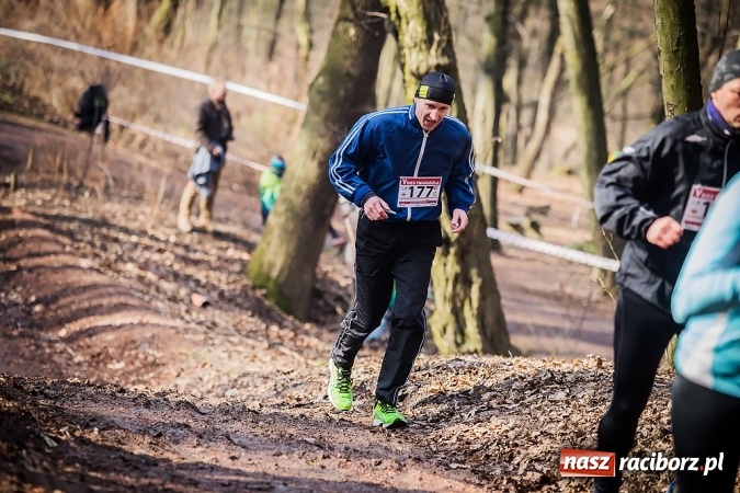 Zdjęcie w galerii na portalu naszraciborz.pl: Raciborzanie Tomasz Marcinek i Anna Szyjka wygrali V Bieg Twardziela wiadomości z regionu