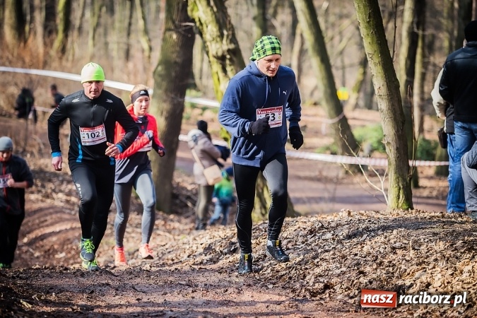 Zdjęcie w galerii na portalu naszraciborz.pl: Raciborzanie Tomasz Marcinek i Anna Szyjka wygrali V Bieg Twardziela wiadomości z regionu