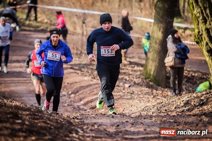 Zdjęcie w galerii na portalu naszraciborz.pl: Raciborzanie Tomasz Marcinek i Anna Szyjka wygrali V Bieg Twardziela wiadomości z regionu