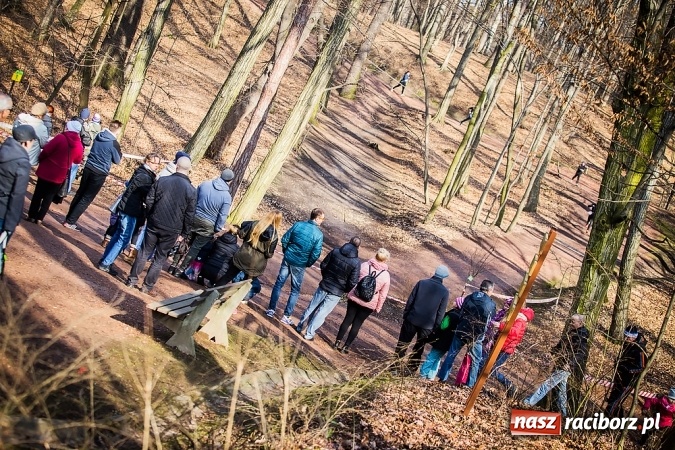Zdjęcie w galerii na portalu naszraciborz.pl: Raciborzanie Tomasz Marcinek i Anna Szyjka wygrali V Bieg Twardziela wiadomości z regionu