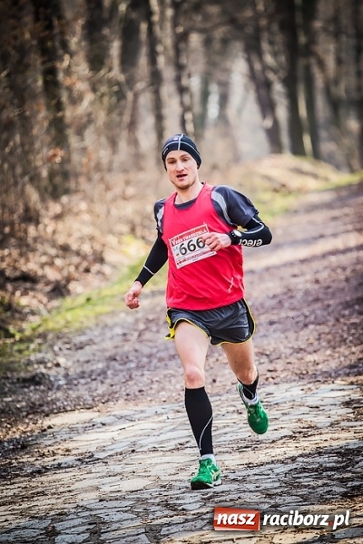 Zdjęcie w galerii na portalu naszraciborz.pl: Raciborzanie Tomasz Marcinek i Anna Szyjka wygrali V Bieg Twardziela wiadomości z regionu