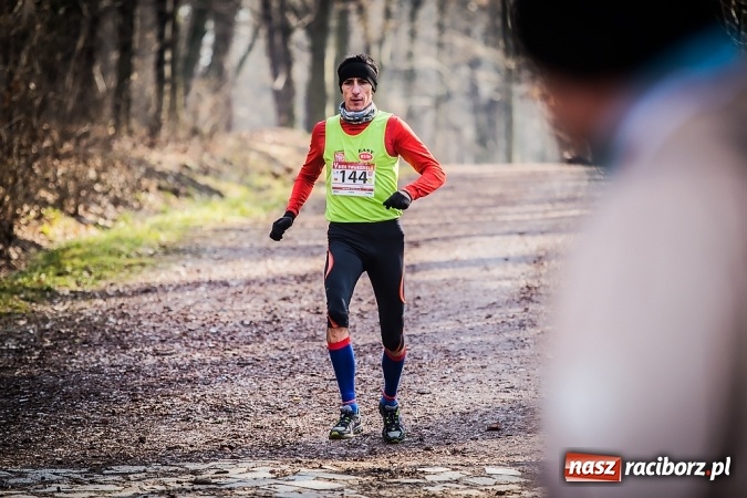 Zdjęcie w galerii na portalu naszraciborz.pl: Raciborzanie Tomasz Marcinek i Anna Szyjka wygrali V Bieg Twardziela wiadomości z regionu
