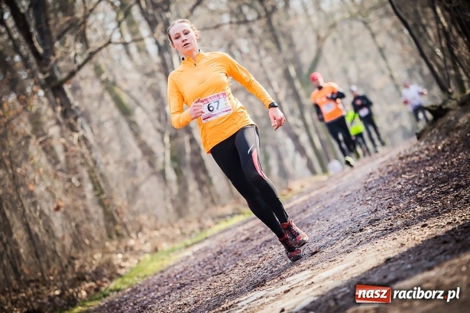 Zdjęcie w galerii na portalu naszraciborz.pl: Raciborzanie Tomasz Marcinek i Anna Szyjka wygrali V Bieg Twardziela wiadomości z regionu