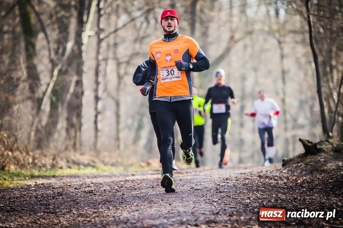 Zdjęcie w galerii na portalu naszraciborz.pl: Raciborzanie Tomasz Marcinek i Anna Szyjka wygrali V Bieg Twardziela wiadomości z regionu