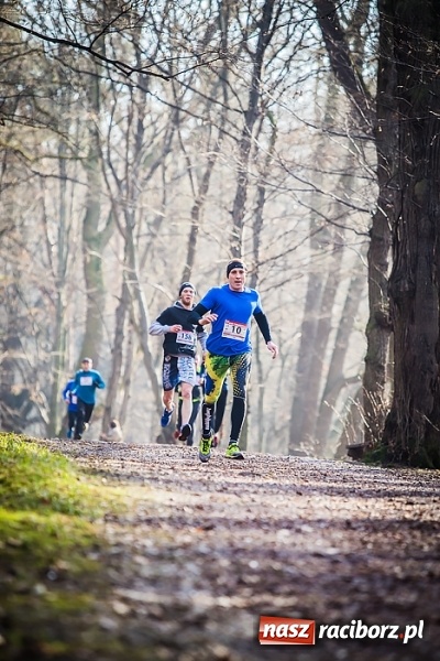 Zdjęcie w galerii na portalu naszraciborz.pl: Raciborzanie Tomasz Marcinek i Anna Szyjka wygrali V Bieg Twardziela wiadomości z regionu