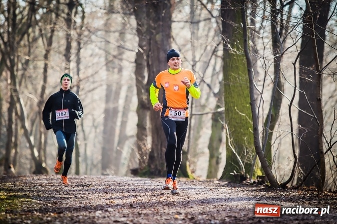 Zdjęcie w galerii na portalu naszraciborz.pl: Raciborzanie Tomasz Marcinek i Anna Szyjka wygrali V Bieg Twardziela wiadomości z regionu