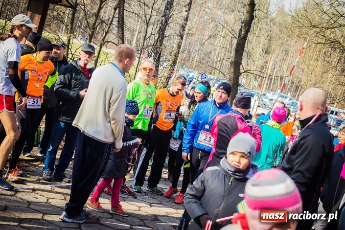 Zdjęcie w galerii na portalu naszraciborz.pl: Raciborzanie Tomasz Marcinek i Anna Szyjka wygrali V Bieg Twardziela wiadomości z regionu