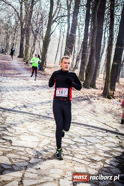 Zdjęcie w galerii na portalu naszraciborz.pl: Raciborzanie Tomasz Marcinek i Anna Szyjka wygrali V Bieg Twardziela wiadomości z regionu