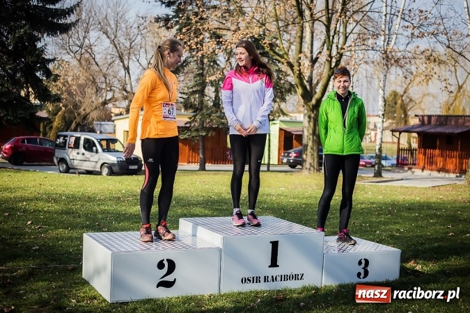 Zdjęcie w galerii na portalu naszraciborz.pl: Raciborzanie Tomasz Marcinek i Anna Szyjka wygrali V Bieg Twardziela wiadomości z regionu