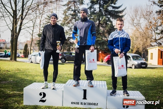 Zdjęcie w galerii na portalu naszraciborz.pl: Raciborzanie Tomasz Marcinek i Anna Szyjka wygrali V Bieg Twardziela wiadomości z regionu