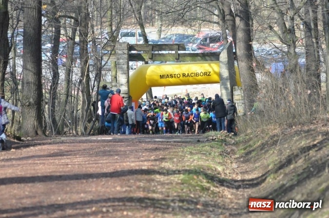 Zdjęcie w galerii na portalu naszraciborz.pl: Raciborzanie Tomasz Marcinek i Anna Szyjka wygrali V Bieg Twardziela wiadomości z regionu