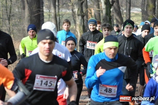 Zdjęcie w galerii na portalu naszraciborz.pl: Raciborzanie Tomasz Marcinek i Anna Szyjka wygrali V Bieg Twardziela wiadomości z regionu