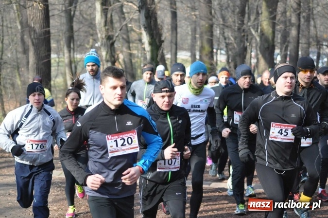 Zdjęcie w galerii na portalu naszraciborz.pl: Raciborzanie Tomasz Marcinek i Anna Szyjka wygrali V Bieg Twardziela wiadomości z regionu