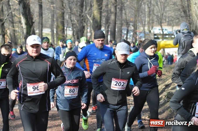 Zdjęcie w galerii na portalu naszraciborz.pl: Raciborzanie Tomasz Marcinek i Anna Szyjka wygrali V Bieg Twardziela wiadomości z regionu