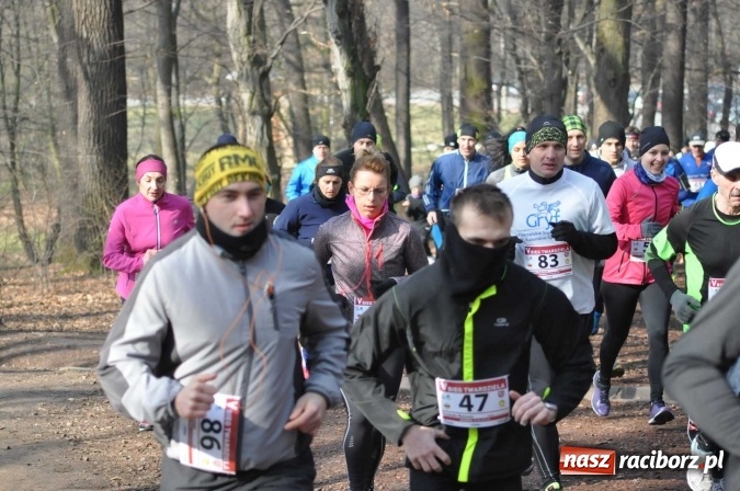 Zdjęcie w galerii na portalu naszraciborz.pl: Raciborzanie Tomasz Marcinek i Anna Szyjka wygrali V Bieg Twardziela wiadomości z regionu