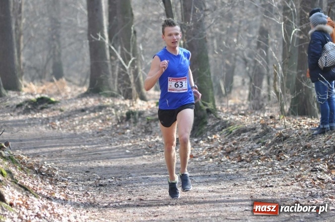 Zdjęcie w galerii na portalu naszraciborz.pl: Raciborzanie Tomasz Marcinek i Anna Szyjka wygrali V Bieg Twardziela wiadomości z regionu