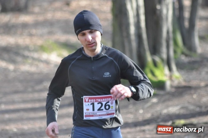 Zdjęcie w galerii na portalu naszraciborz.pl: Raciborzanie Tomasz Marcinek i Anna Szyjka wygrali V Bieg Twardziela wiadomości z regionu