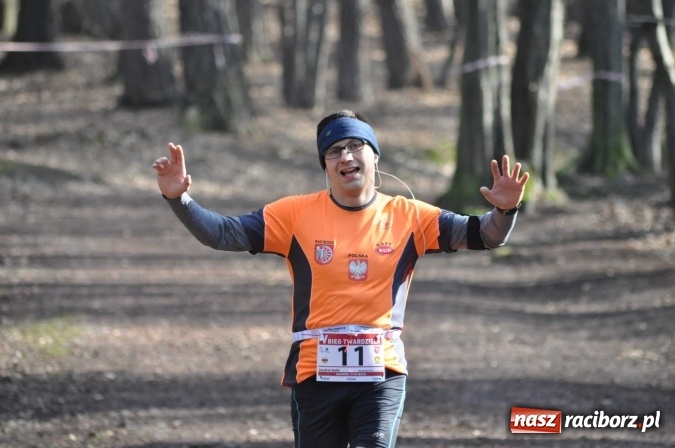 Zdjęcie w galerii na portalu naszraciborz.pl: Raciborzanie Tomasz Marcinek i Anna Szyjka wygrali V Bieg Twardziela wiadomości z regionu