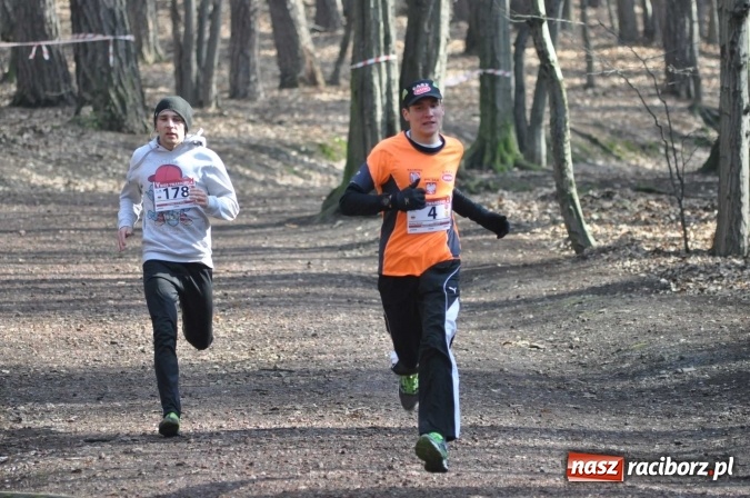 Zdjęcie w galerii na portalu naszraciborz.pl: Raciborzanie Tomasz Marcinek i Anna Szyjka wygrali V Bieg Twardziela wiadomości z regionu