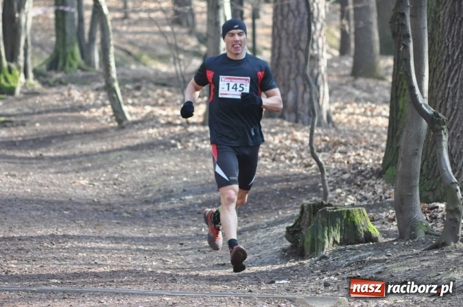 Zdjęcie w galerii na portalu naszraciborz.pl: Raciborzanie Tomasz Marcinek i Anna Szyjka wygrali V Bieg Twardziela wiadomości z regionu