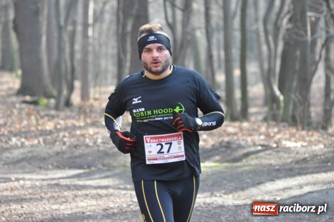 Zdjęcie w galerii na portalu naszraciborz.pl: Raciborzanie Tomasz Marcinek i Anna Szyjka wygrali V Bieg Twardziela wiadomości z regionu