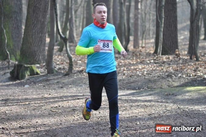 Zdjęcie w galerii na portalu naszraciborz.pl: Raciborzanie Tomasz Marcinek i Anna Szyjka wygrali V Bieg Twardziela wiadomości z regionu