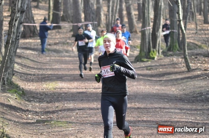 Zdjęcie w galerii na portalu naszraciborz.pl: Raciborzanie Tomasz Marcinek i Anna Szyjka wygrali V Bieg Twardziela wiadomości z regionu