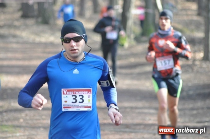 Zdjęcie w galerii na portalu naszraciborz.pl: Raciborzanie Tomasz Marcinek i Anna Szyjka wygrali V Bieg Twardziela wiadomości z regionu