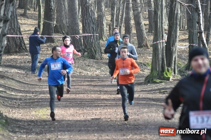 Zdjęcie w galerii na portalu naszraciborz.pl: Raciborzanie Tomasz Marcinek i Anna Szyjka wygrali V Bieg Twardziela wiadomości z regionu