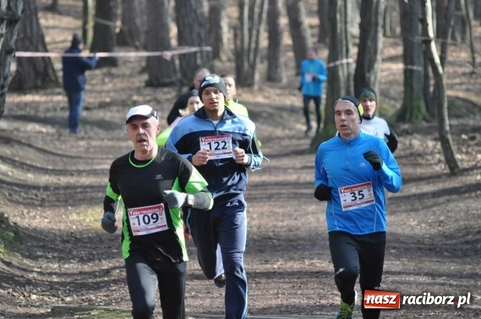 Zdjęcie w galerii na portalu naszraciborz.pl: Raciborzanie Tomasz Marcinek i Anna Szyjka wygrali V Bieg Twardziela wiadomości z regionu