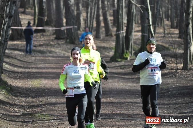 Zdjęcie w galerii na portalu naszraciborz.pl: Raciborzanie Tomasz Marcinek i Anna Szyjka wygrali V Bieg Twardziela wiadomości z regionu