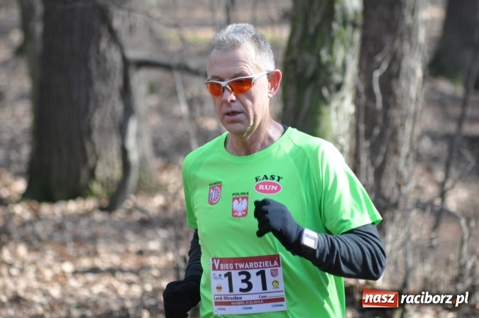 Zdjęcie w galerii na portalu naszraciborz.pl: Raciborzanie Tomasz Marcinek i Anna Szyjka wygrali V Bieg Twardziela wiadomości z regionu
