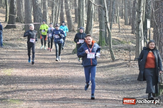Zdjęcie w galerii na portalu naszraciborz.pl: Raciborzanie Tomasz Marcinek i Anna Szyjka wygrali V Bieg Twardziela wiadomości z regionu