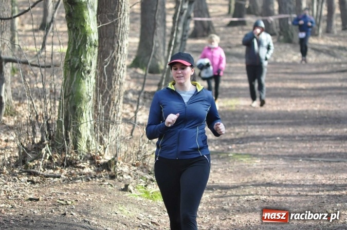 Zdjęcie w galerii na portalu naszraciborz.pl: Raciborzanie Tomasz Marcinek i Anna Szyjka wygrali V Bieg Twardziela wiadomości z regionu