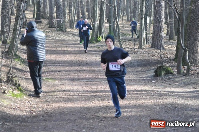 Zdjęcie w galerii na portalu naszraciborz.pl: Raciborzanie Tomasz Marcinek i Anna Szyjka wygrali V Bieg Twardziela wiadomości z regionu