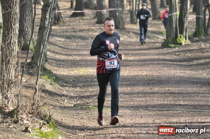 Zdjęcie w galerii na portalu naszraciborz.pl: Raciborzanie Tomasz Marcinek i Anna Szyjka wygrali V Bieg Twardziela wiadomości z regionu