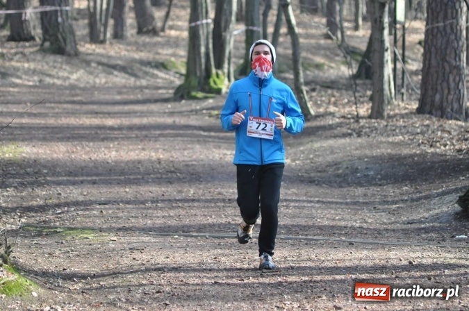 Zdjęcie w galerii na portalu naszraciborz.pl: Raciborzanie Tomasz Marcinek i Anna Szyjka wygrali V Bieg Twardziela wiadomości z regionu