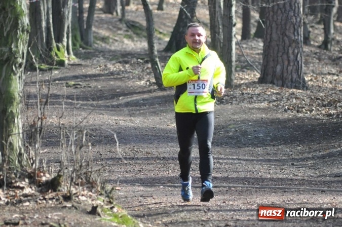 Zdjęcie w galerii na portalu naszraciborz.pl: Raciborzanie Tomasz Marcinek i Anna Szyjka wygrali V Bieg Twardziela wiadomości z regionu